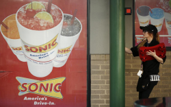 Arby\'s, Buffalo Wild Wings parent to buy Sonic for $2.3 ...