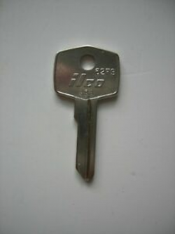 Details about ASTON MARTIN MG MORRIS SUNBEAM JENSEN KEY BLANK 62FS