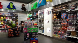 Dave & Buster\'s Arcade Prize Area (Winners Circle) Tour ...