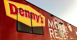 Denny\'s mobile kitchen offers pancakes to hurricane victims ...
