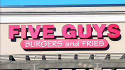 6 reasons Five Guys beats all other fast food burgers, hands ...
