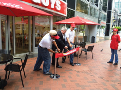 Five Guys Opens Up in Market Square