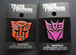 Universal Studios Hasbro Transformers Retro Autobot & Decepticon Logo Pin  New