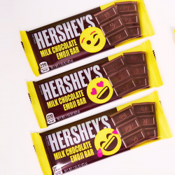 Hershey\'s Emoji Chocolate 2019 | POPSUGAR Food