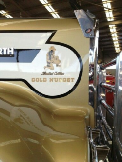 Gold Nugget Kenworth | Kenworth trucks, Vintage trucks, Big ...