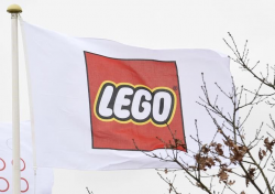 Lego ends Daily Mail toy giveaway after protest on migrant ...
