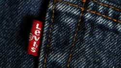 Levi\'s CEO: Don\'t wash your jeans or put them in the freezer ...