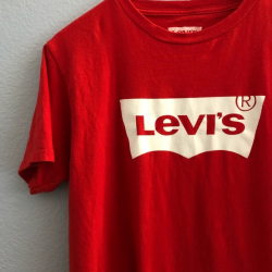 Levi\'s® Logo Classic Red Tee Shirt