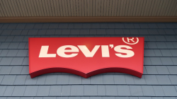Levi\'s preps IPO with valuation at $5 billion - Axios