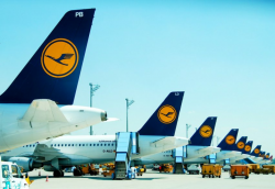 Lufthansa updates world\'s oldest airline logo as part of ...