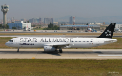 Lufthansa (Star Alliance Livery) A321-100 D-AIRW | Lufthansa ...