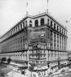 Macy\'s Herald Square - Wikipedia