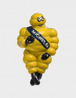 Nunc est bibendum – Le pneu Michelin boit l\'obstacle ...