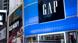 Old Navy is doing so well it\'s splitting up with Gap