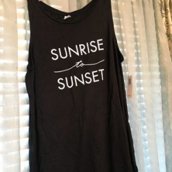 NWT old navy “sunrise sunset” logo small tank NWT