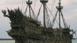 Famous Pirate Ships in History - Pirate Show Cancun