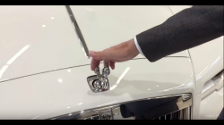 Can You Steal The Spirit of Ecstasy?