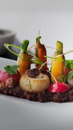 Royal Caribbean Cruise Dining | You won\'t believe your eyes ...