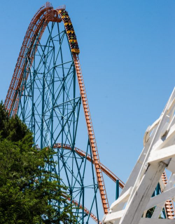 Goliath (Six Flags Magic Mountain) - Coasterpedia