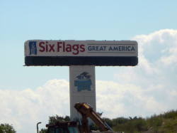 File:Six Flags Great America 2006 old sign.JPG - Wikimedia ...