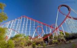 One of the World\'s Largest Looping Coasters | Viper, Six ...