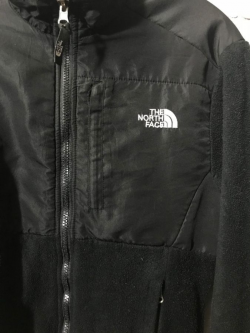 THE NORTH FACE FLEECE JACKET W/ EMBROIDERED LOGO