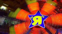 Toys “R” Us will reopen in time for the holidays, so start ...