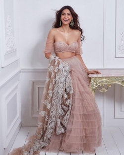 Sonam Kapoor Transparent Dress Spicy Stills | Bollywood ...