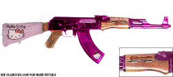 GlamGuns.com! Guns for Girls and Glamorous Weaponry!