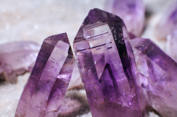 Understanding people\'s obsession with crystals | Stanford News