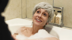 Judith Light Talks \'Transparent\' Season Two Bathtub Scene ...