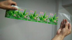 Custom Self Adhesive Transparent Label Sticker Printing