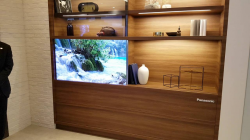 Panasonic transparent OLED @geeks.hu
