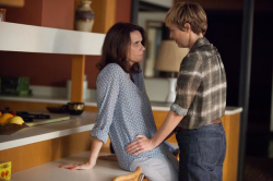 The Cast of Transparent Talks Season 2 | Vogue