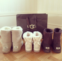 Uggs. | via Tumblr shared by •carolina• on We Heart It