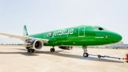 JetBlue, Boston Celtics celebrate Airbus A320 painted in ...