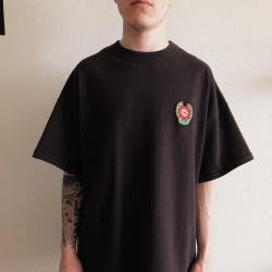 YEEZY SEASON 5 CREST LOGO T-Shirt XS - Album on Imgur